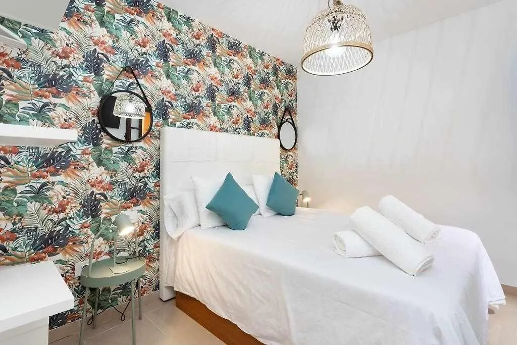 Sunnyland Apartment Costa Silencio Parking Arona  İspanya